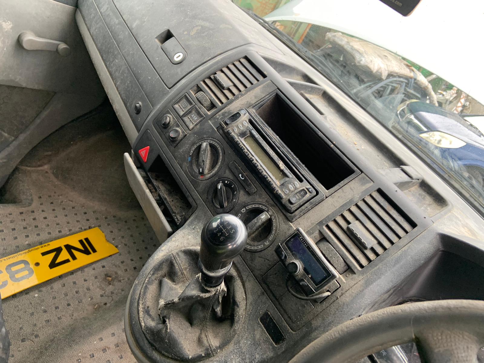 замок зажигания VOLKSWAGEN TRANSPORTER T5 zamok zazhiganiya