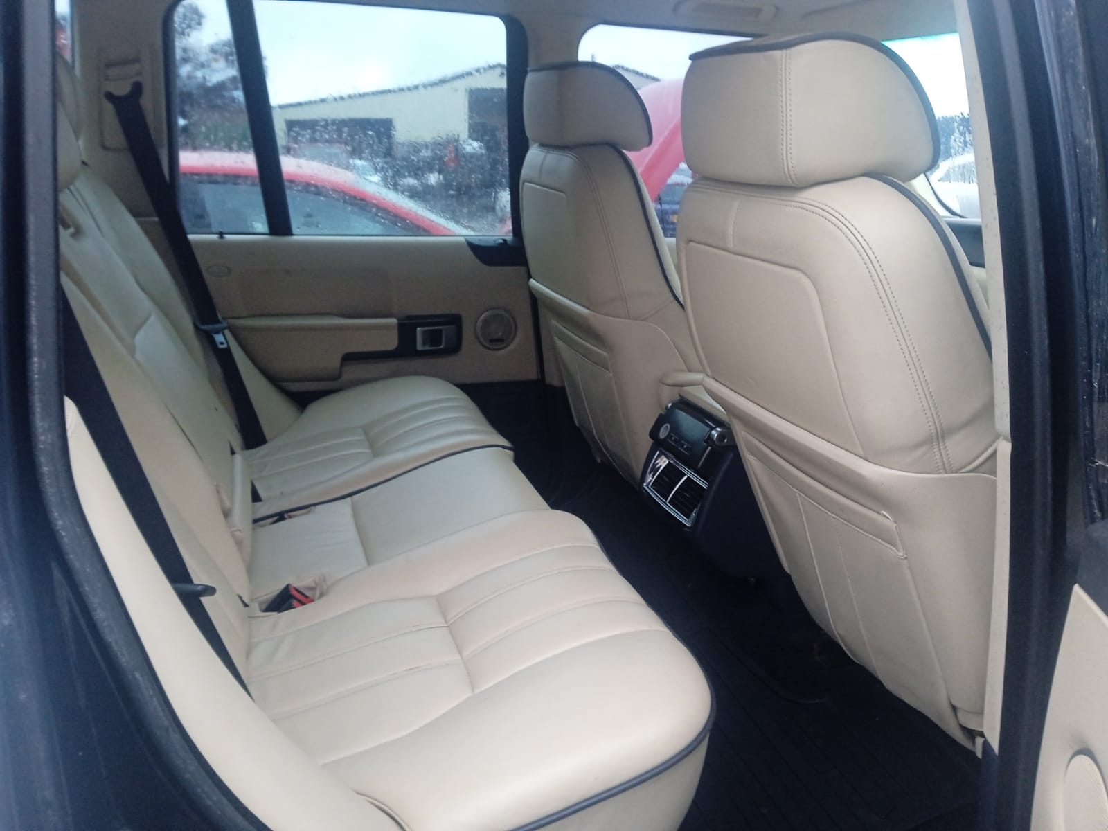 Рычаг передний нижний левый