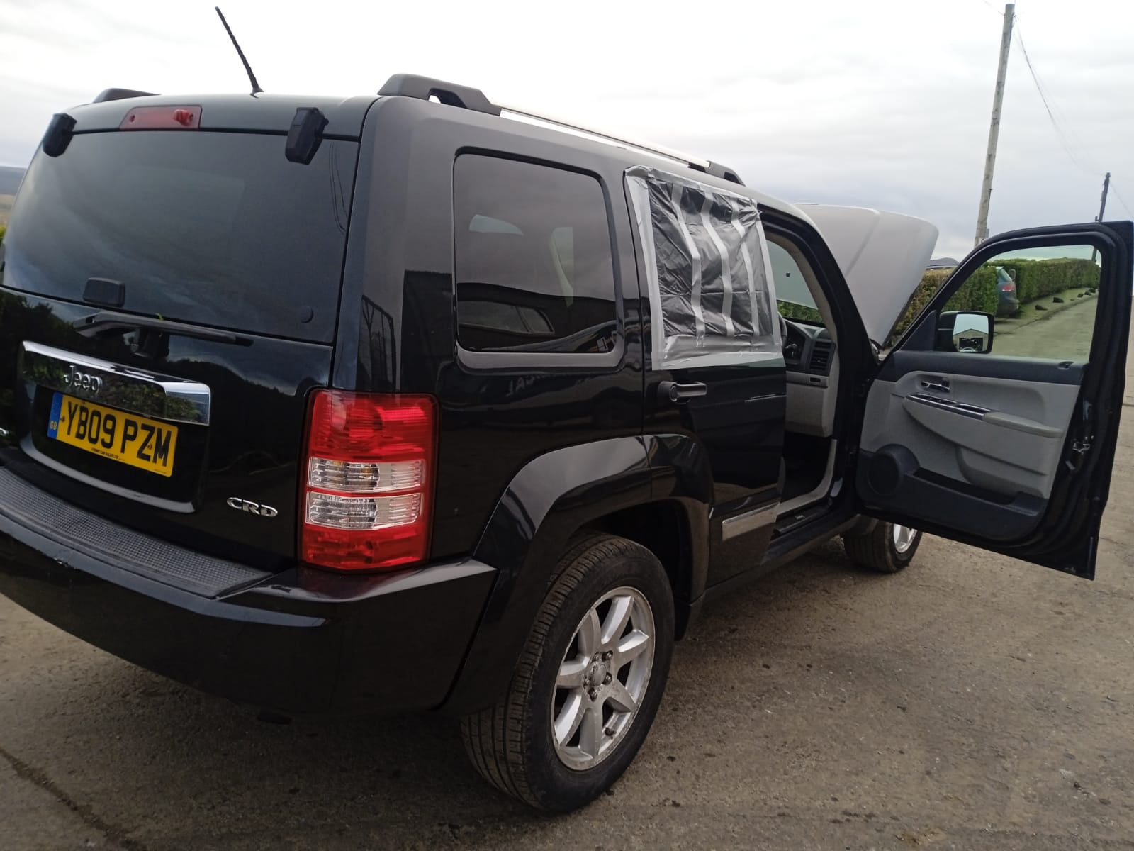 кулак поворотный лев JEEP CHEROKEE kulak