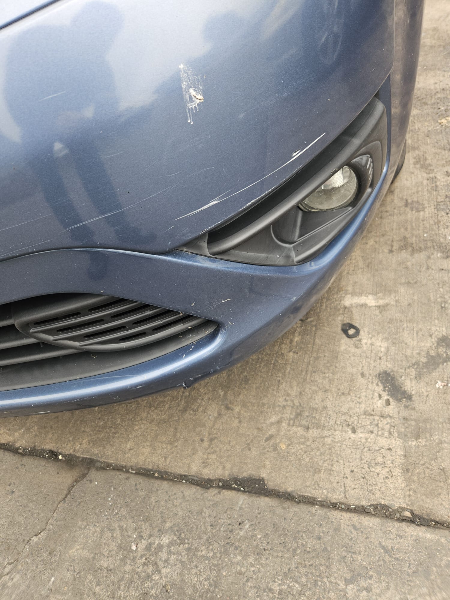 блок предохранителей Citroen C4 OEM 9667044880 korpus