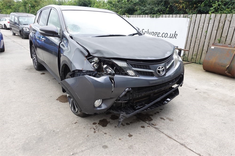 магнитола TOYOTA RAV 4 CA40 magnitola