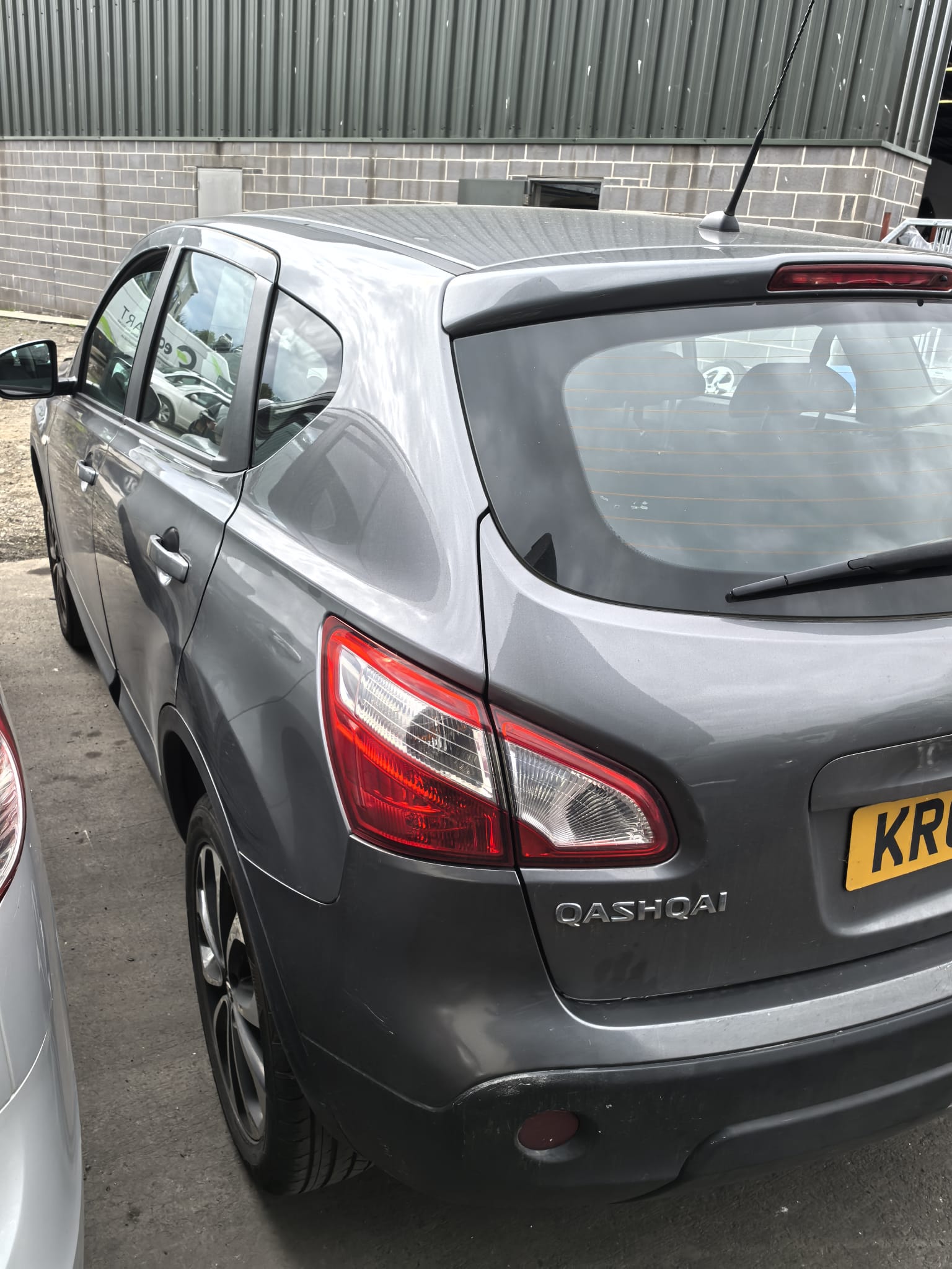 магнитола NISSAN QASHQAI J10 magnitola