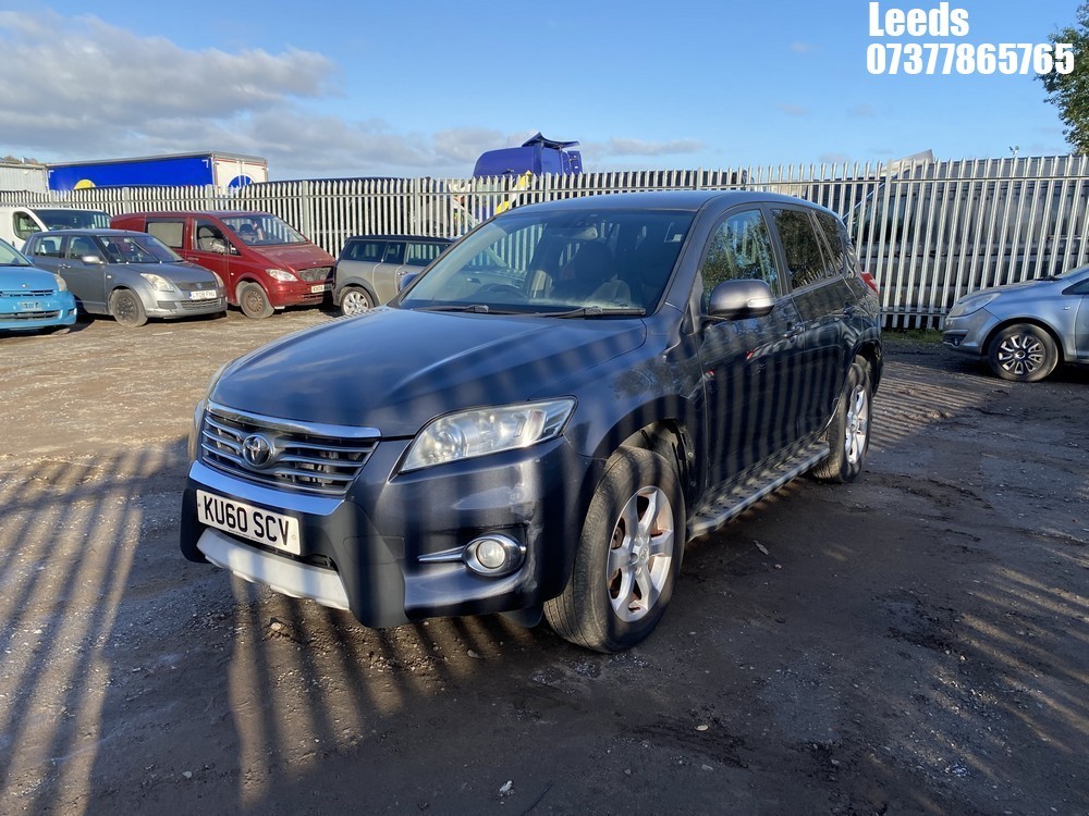 генератор дизельный TOYOTA RAV 4 XA30 OEM 27060-26060DENSO generator