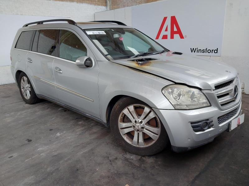 защита арок (защита крыла, подкрылок) передняя левая Mercedes-Benz GL-CLASS X164 podkrylok