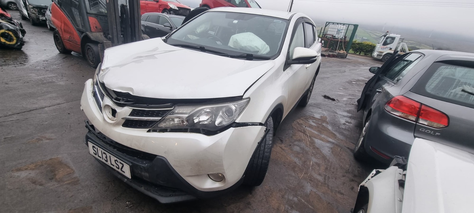 магнитола TOYOTA RAV 4 CA40 magnitola